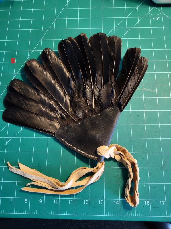 b/ Crow Tail Feather Fan